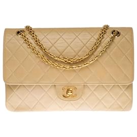 Chanel-Splendid Chanel Timeless/Classique handbag with lined flap in beige quilted lambskin-Beige