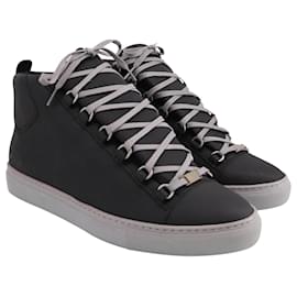 Balenciaga-Balenciaga Arena High Top Sneakers in Black Leather-Other