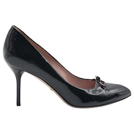 Gucci-Zapatos de tacón alto en punta Gucci Thin Ribbon Vamp en charol negro-Negro