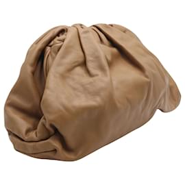 Bottega Veneta-Bottega Veneta The Pouch Clutch in Brown Leather-Brown