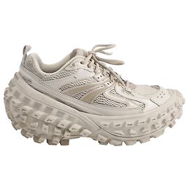 Balenciaga Defender Sneaker in Beige Polyurethane Beige