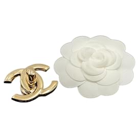 Fecho turnlock dourado CHANEL CC Dourado