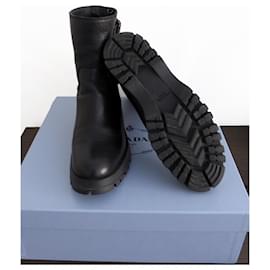 Prada-ankle boots-Nero