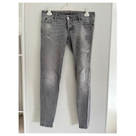 Dsquared2-Jeans-Grey