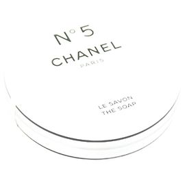 Chanel-Seife Weiß