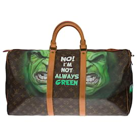 Louis Vuitton-Exceptionnel sac de voyage Louis Vuitton Keepall 50 cm en toile monogram marron et cuir naturel customisé "Angry Hulk"-Marron