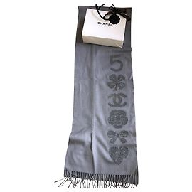 Bufanda Chanel de cachemira gris Gris