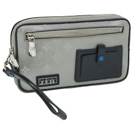 LOUIS VUITTON Monogram Satellite Alpha Clutch Silber M44171 LV Auth 32344BEIM Silber