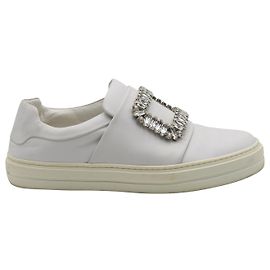 Tênis Roger Vivier com fivela de cristal em couro branco Branco