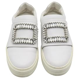 Roger Vivier-Roger Vivier Sneakers mit Kristallschnalle aus weißem Leder-Weiß