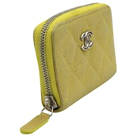 Chanel-Chanel Iridescent Quilted Zip Coin Purse in Yellow Caviar Leather-Yellow