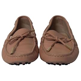Tod's-Tod's Gommino Driving Loafers in Pink Leather-Pink