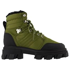 Ganni-Cleated Lace Up Hiking Boot en Khaki Leather-Green,Khaki