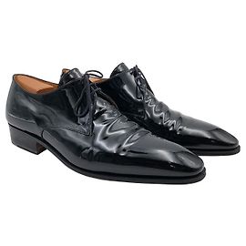 J.M. WESTON JM Weston Schuhe aus schwarzem Lackleder mit Schuhspanner Schwarz