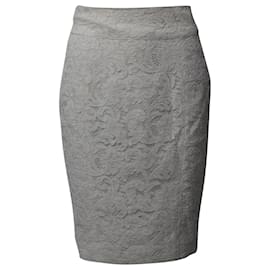 Burberry-Burberry Lace Pencil Skirt in White Cotton -White
