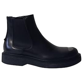 Neil Barrett-Neil Barrett Metal Toe Chelsea Boots in Black Vitello Calfskin Leather-Black
