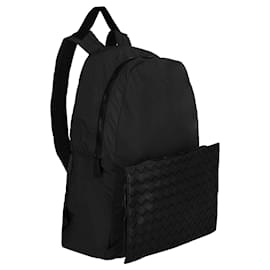 Bottega Veneta-Convertible Intrecciato Backpack-Black
