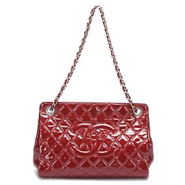 Gran bolso de compras de charol de Chanel Otro