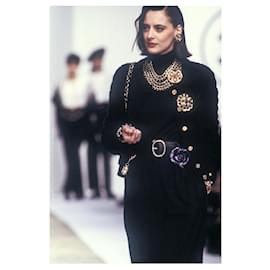 Chanel-Collana Con Medaglione-D'oro