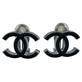 Chanel-Silver-Toned Chanel CC Earrings-Silvery