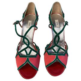 Prada Pumps Red Silk Red