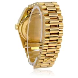 Rolex-Rolex Men's Rolex Day-date 18k Yellow Gold White Dial Fluted Bezel 36mm watch 18238 -Other