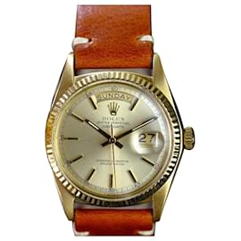 Rolex-Rolex Day-date 1803 Factory Champagne Dial 18k On A Leather Band-Yellow