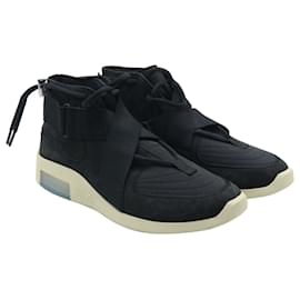 Autre Marque-Nike x Fear of God Raid High Top Sneakers in Black Fossil Suede-Black