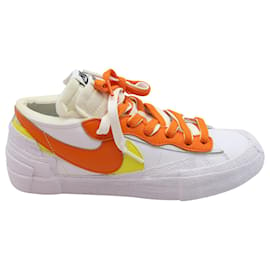 Autre Marque-Blazer basso Nike x Sacai in pelle arancione magma-Bianco