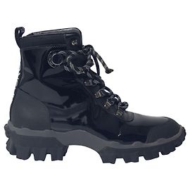 Botines Moncler Helis en Charol Negro Negro