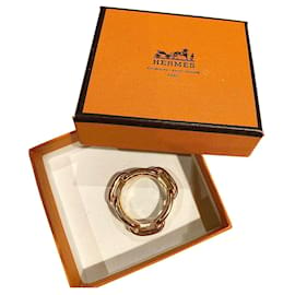 Hermès-Sublime anneau de foulard Hermès excellent état-Bijouterie dorée