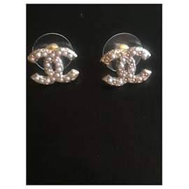 Chanel-PENDIENTES CHANEL FIRMADOS-Gold hardware