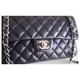 Chanel-Chanel Classic medium bag-Navy blue