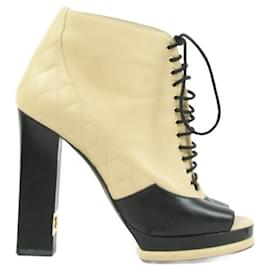 Chanel-Chanel boots 38-Beige