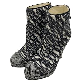 Chanel-*CHANEL Short Boots-Black,White