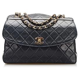 Chanel-chanel Matelasse Flap Chain Bag black-Black