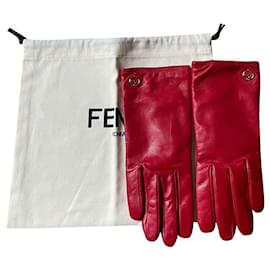 Fendi-Gloves-Red