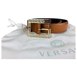 Cinto Versace Marrom de Couro com Fivela Dourada 75 cm Marrom
