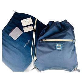 Prada Pasta de nylon azul Azul