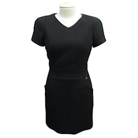 Chanel-CHANEL P SHORT-SLEEVED DRESS49848 S 36 BLACK WOOL SHORT SLEEVE DRESS-Black