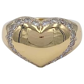Chaumet-Chaumet ring, Heart signet ring, yellow gold, diamants.-Other