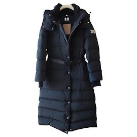 ABRIGO ACOLCHADO DE LARGO MEDIO CON CAPUCHA BURBERRY. Negro