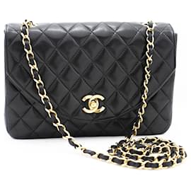Chanel-CHANEL Bolso de hombro con cadena de media luna Bandolera Solapa acolchada negra-Negro