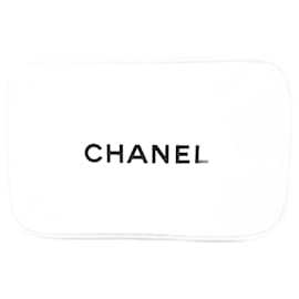 Chanel-NEW CHANEL BEAUTE TOILETRY BAG IN WHITE PATENT TOILETRY BEAUTY TOOLKIT-White