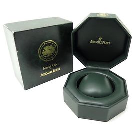 AUDEMARS PIGUET ROYAL OAK FOUNDATION TIME FOR THE TREES WATCH BOX Green