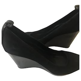 Calvin Klein-Zapatos de tacón Calvin Klein con cuña-Negro