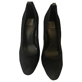 Calvin Klein-Zapatos de tacón Calvin Klein con cuña-Negro
