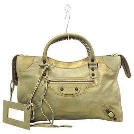 Cidade de Balenciaga Dourado