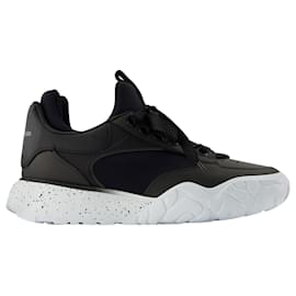 Alexander Mcqueen-Court Sneakers in White/Black Leather-Multiple colors