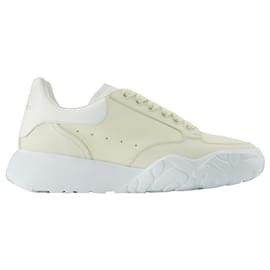 Alexander Mcqueen-Court Sneakers in Beige/White Leather-Multiple colors